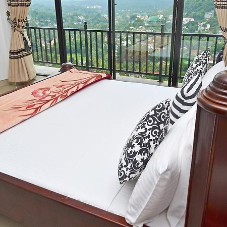 Angel Tower Bed and Breakfast Kandy Esterno foto