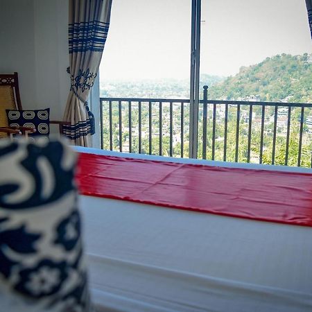 Angel Tower Bed and Breakfast Kandy Esterno foto
