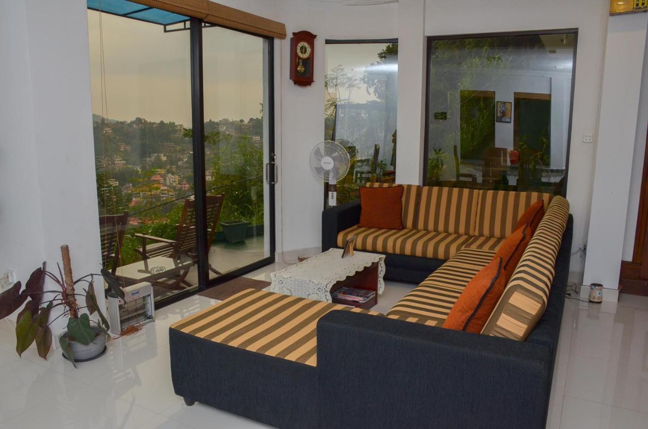 Angel Tower Bed and Breakfast Kandy Esterno foto