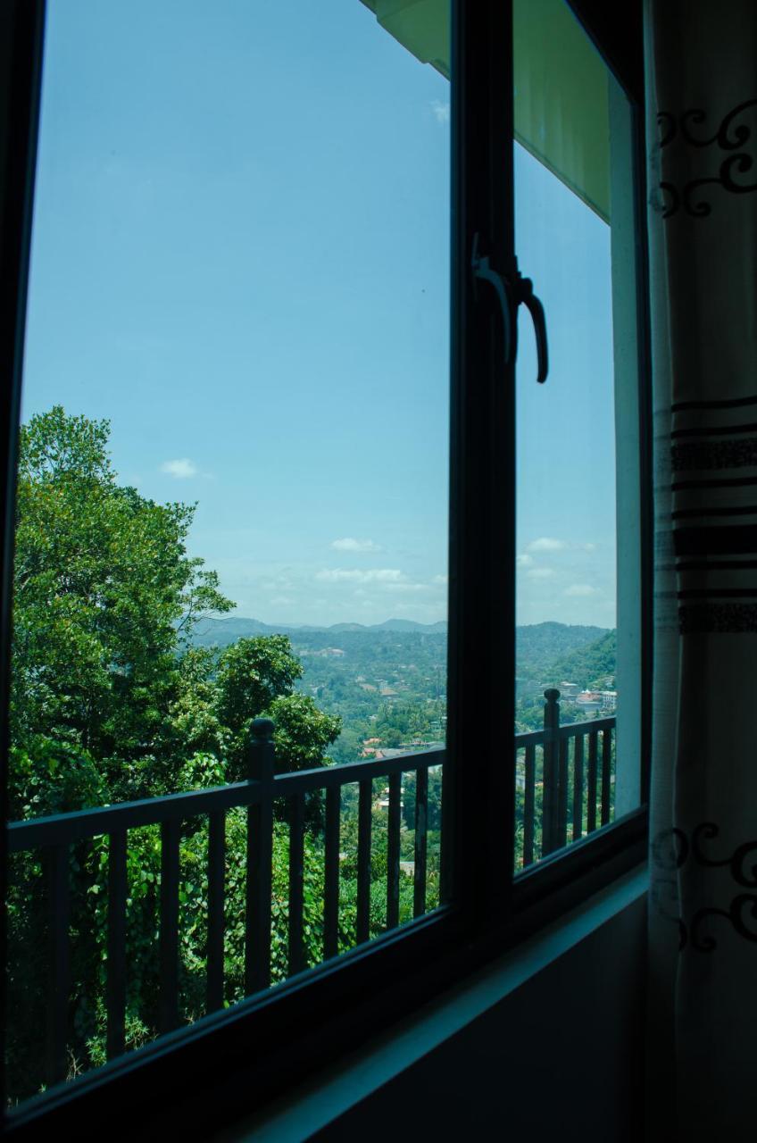 Angel Tower Bed and Breakfast Kandy Esterno foto