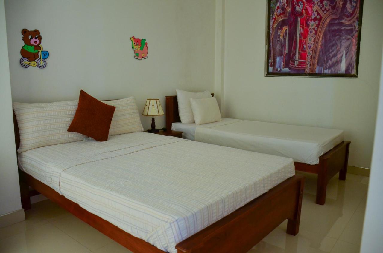 Angel Tower Bed and Breakfast Kandy Esterno foto
